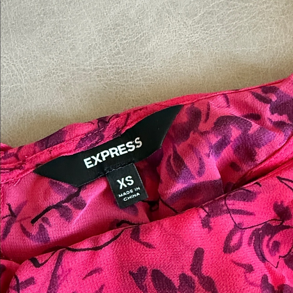 Express Pink Floral Ruffle Blouse - Picture 2 of 4